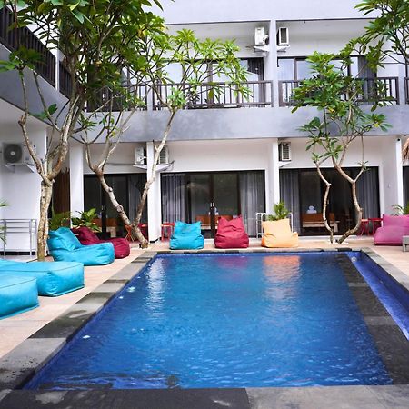 Summer Of Surf Hostel Uluwatu Ungasan Exteriér fotografie