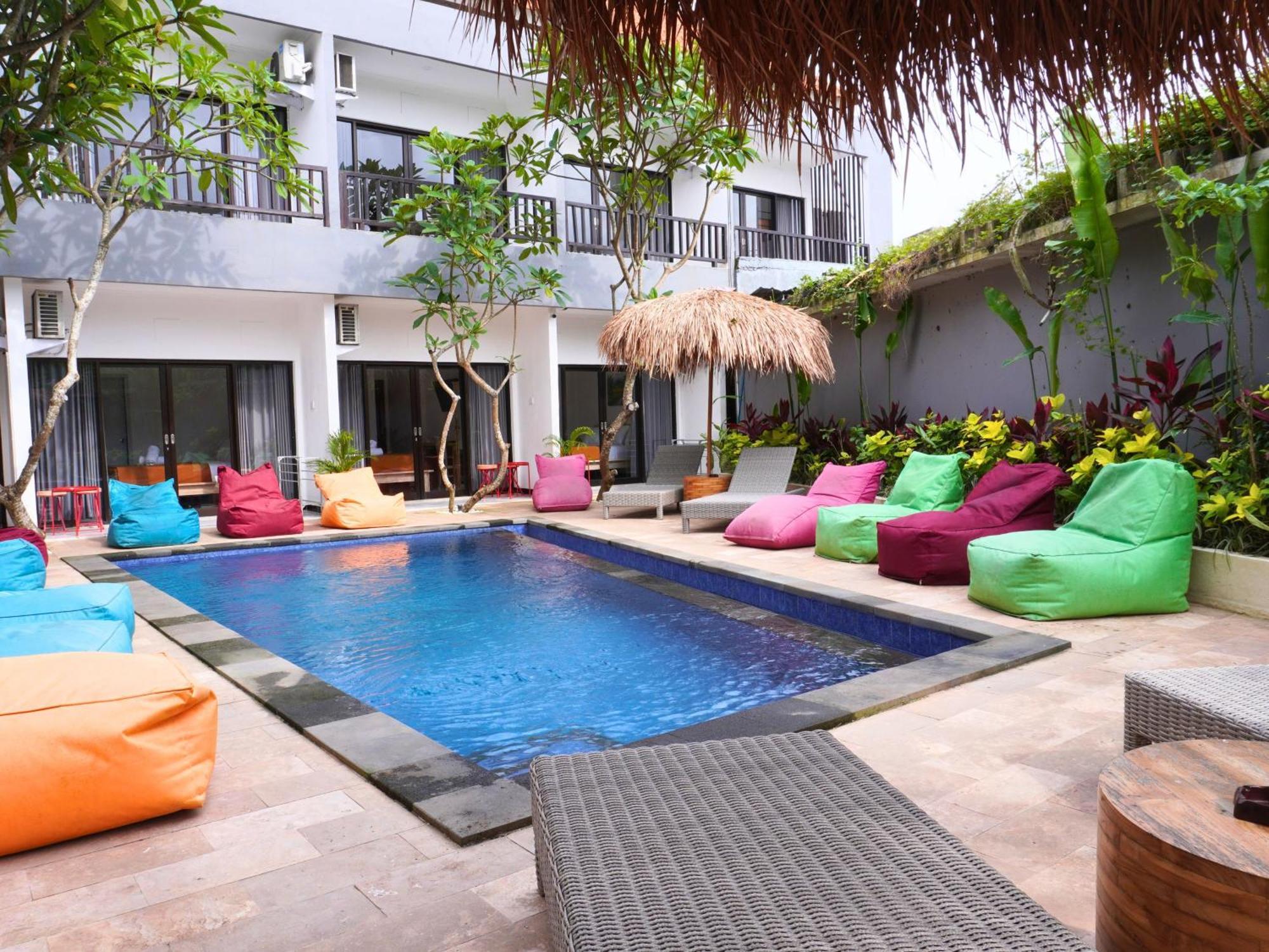 Summer Of Surf Hostel Uluwatu Ungasan Exteriér fotografie