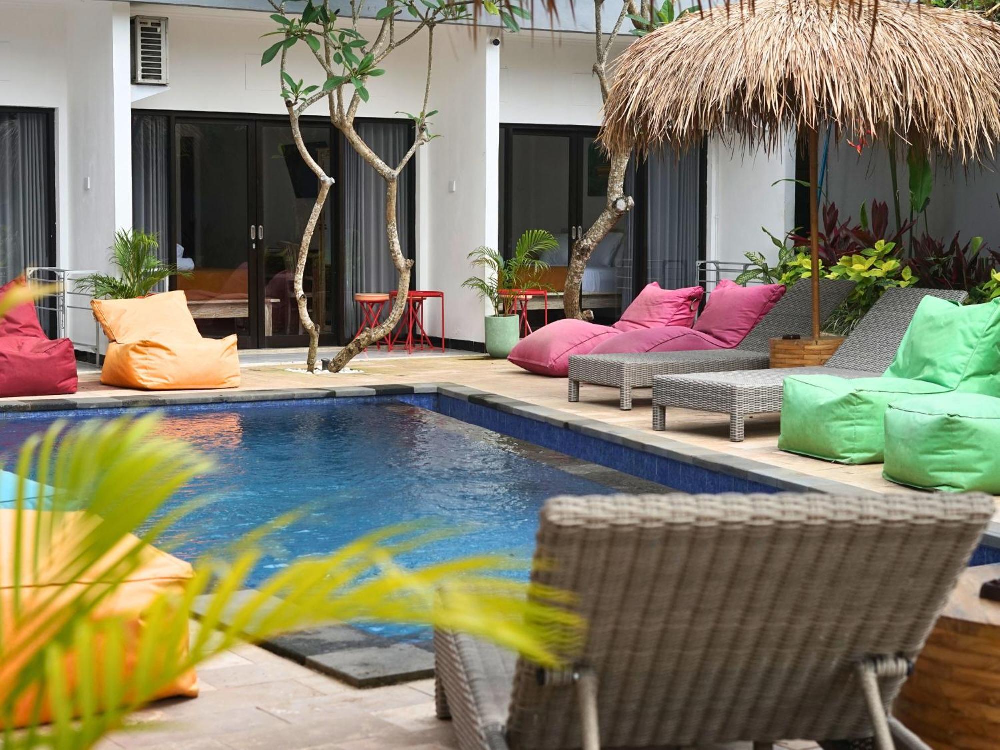 Summer Of Surf Hostel Uluwatu Ungasan Exteriér fotografie